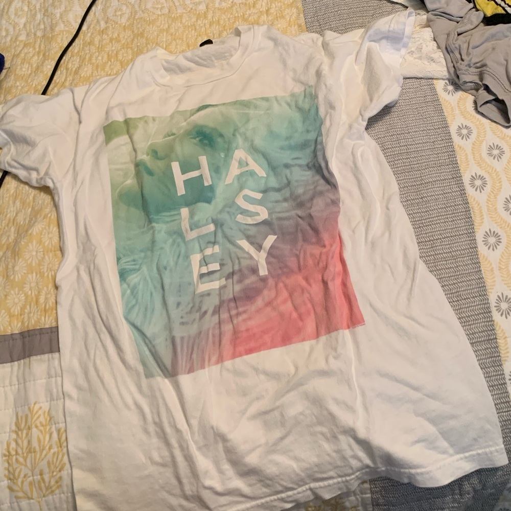 Halsey tee